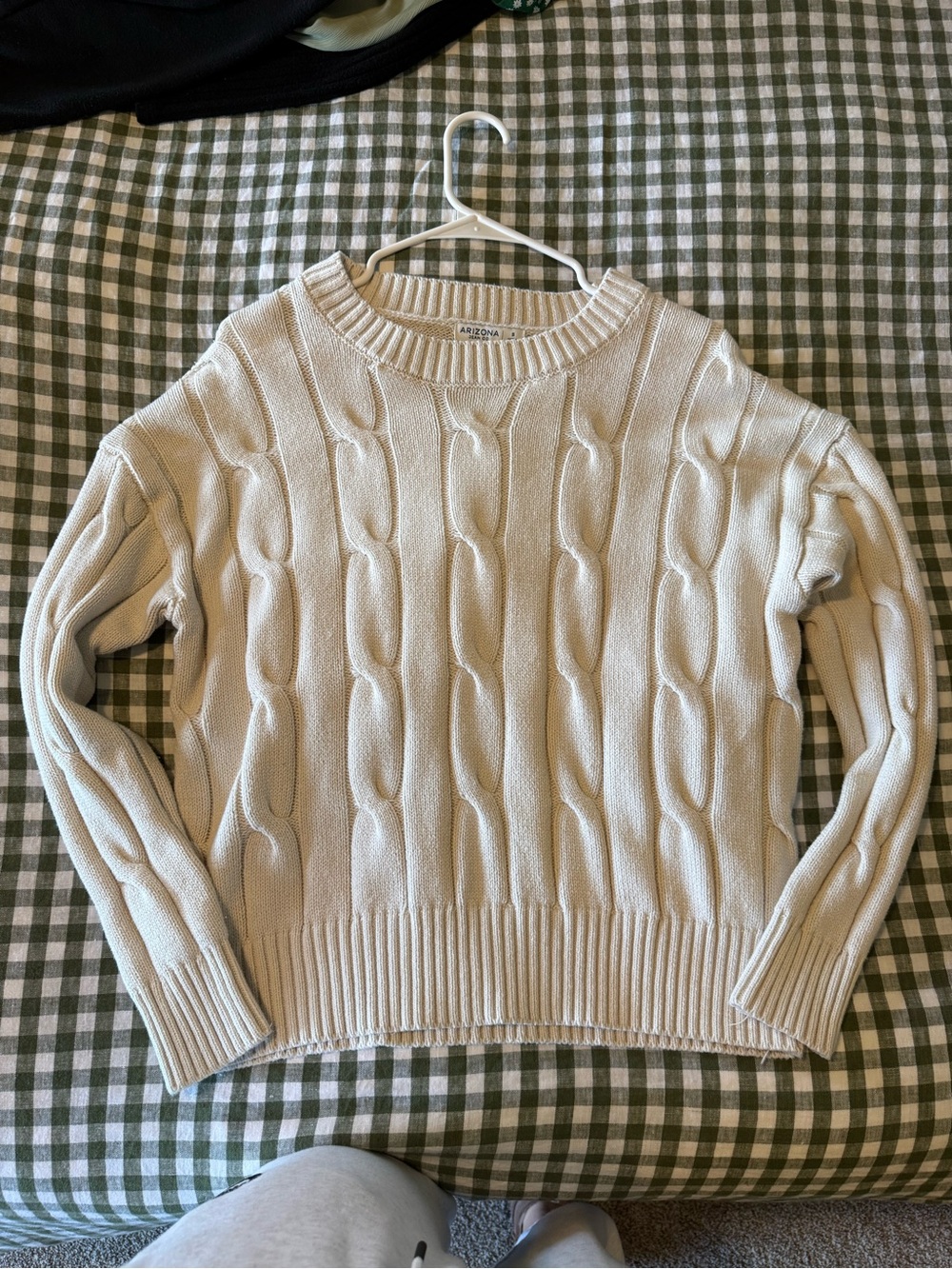 Arizona Jean Company Cream Cable Knit Crewneck Sweater